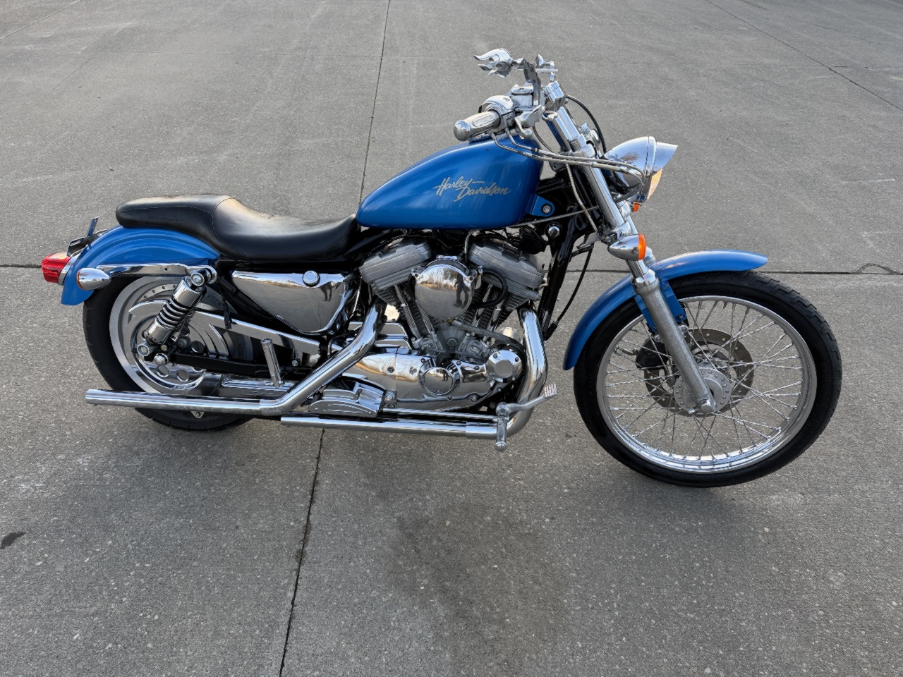 2002 Harley-Davidson Sportster 883 Custom